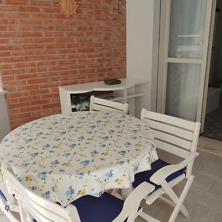 Diana , 2nd Piano, * Milano Marittima